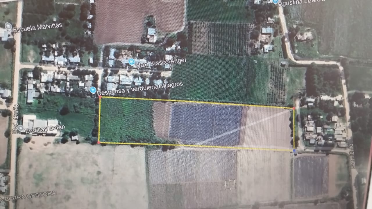Calle pública entre Sarmiento y Bv. Oroño