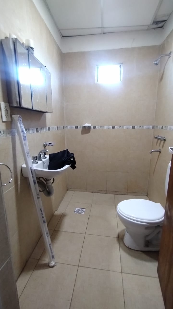 Bº Los  Paraísos - Calle Los Lapachos esq. Los Olmos