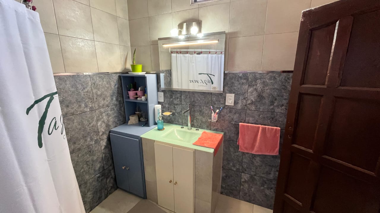 Bº Los Paraísos -  Calle Los Lapachos